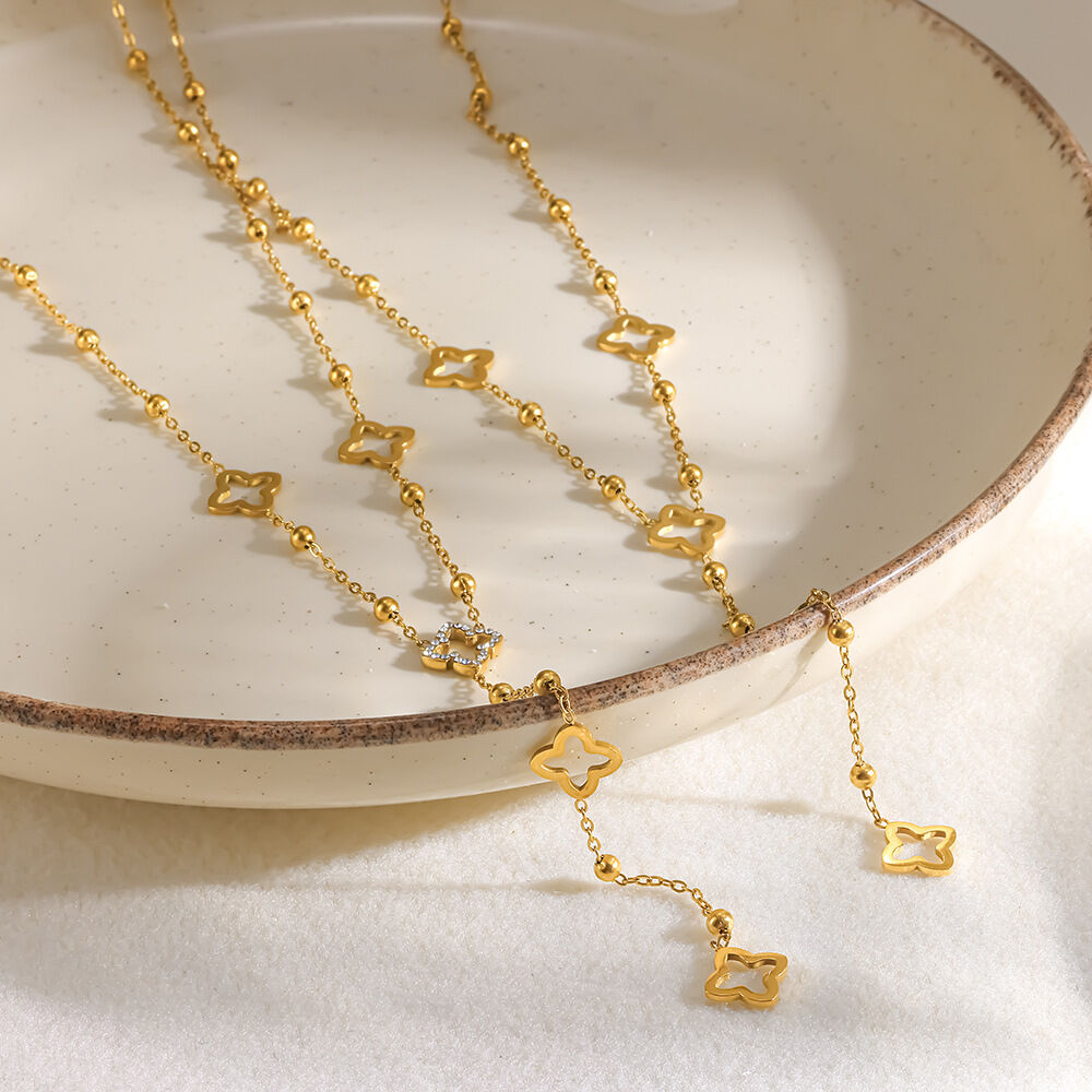 Collares De Cadena Para Mujer De La Serie Romántica Con Diseño De Trébol Y Flores Dulces, De Acero Inoxidable, Resistentes Al Agua Y Color Dorado. Imagen2