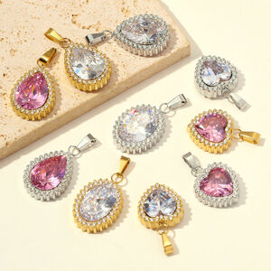 Luxurious Series Heart Stainless Steel Waterproof Gold Color Rhinestone Zircon Women's DIY Pendants h5 Picture3