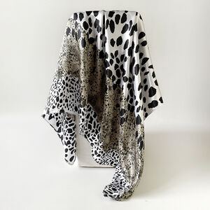 Ethnic Series Retro Leopard Print Mixed Color Imitation Silk Summer Scarves h5 Picture3