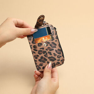 Casual Style Metal Hardware Printed Leopard Print Premium Quality Pu Women's Square Bag Wallets & Card Holders h5 Picture2