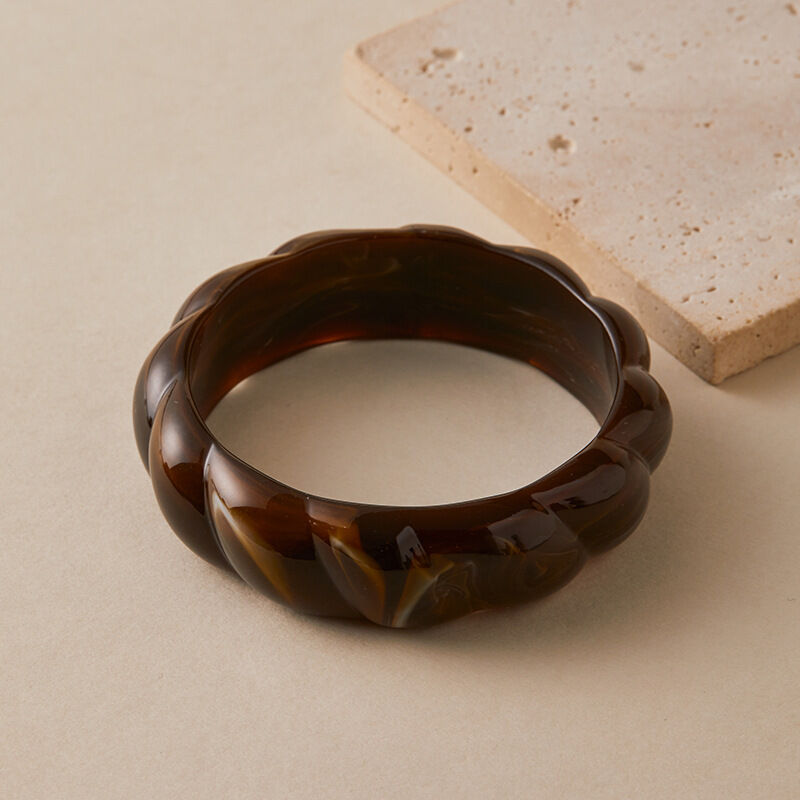 Brown Picture3
