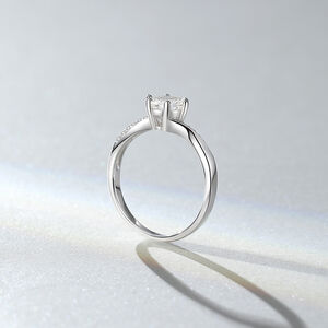 Luxurious Series Simple Irregular Shape 925 Sterling Silver Color Platinum Plating Women's Moissanite Rings h5 Picture3