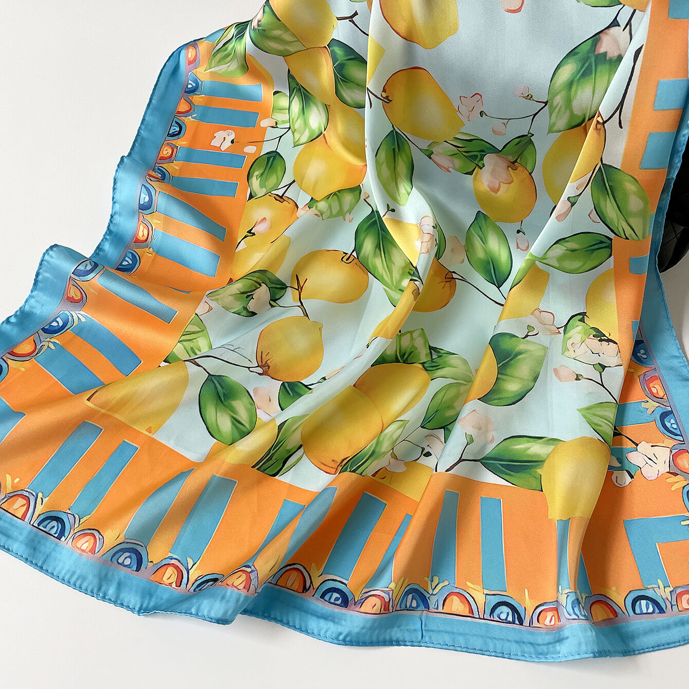 Sciarpe Estive In Chiffon Satinato Di Raso Della Serie Luxury Vacation Fruit, Colori Misti Immagine4