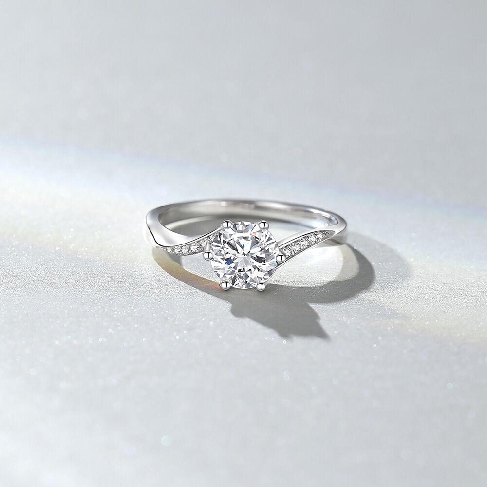 Luxurious Series Simple Irregular Shape 925 Sterling Silver Color Platinum Plating  Women's Moissanite Rings 2