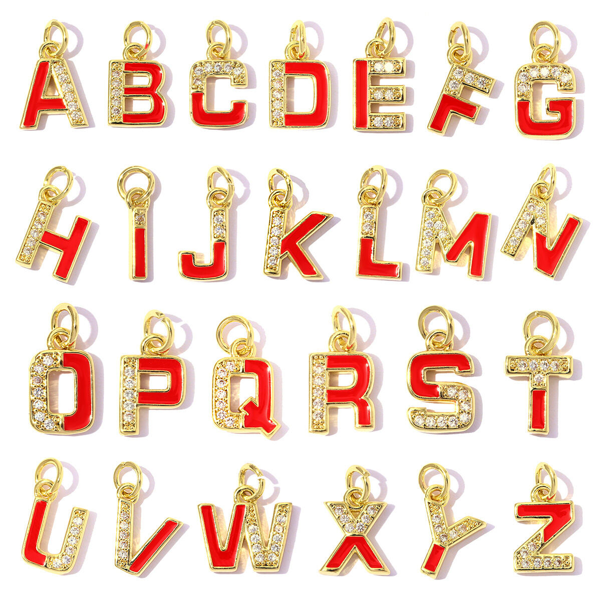 Eenvoudige serie doe-het-zelf letterhangers in koper-goudkleur voor dames