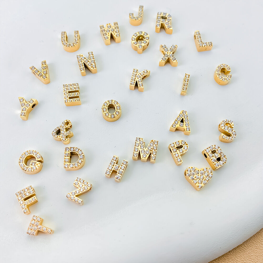 Luxuriöse DIY-Buchstabenanhänger aus Edelstahl, wasserdicht, goldfarben, mit Zirkonia Bild4