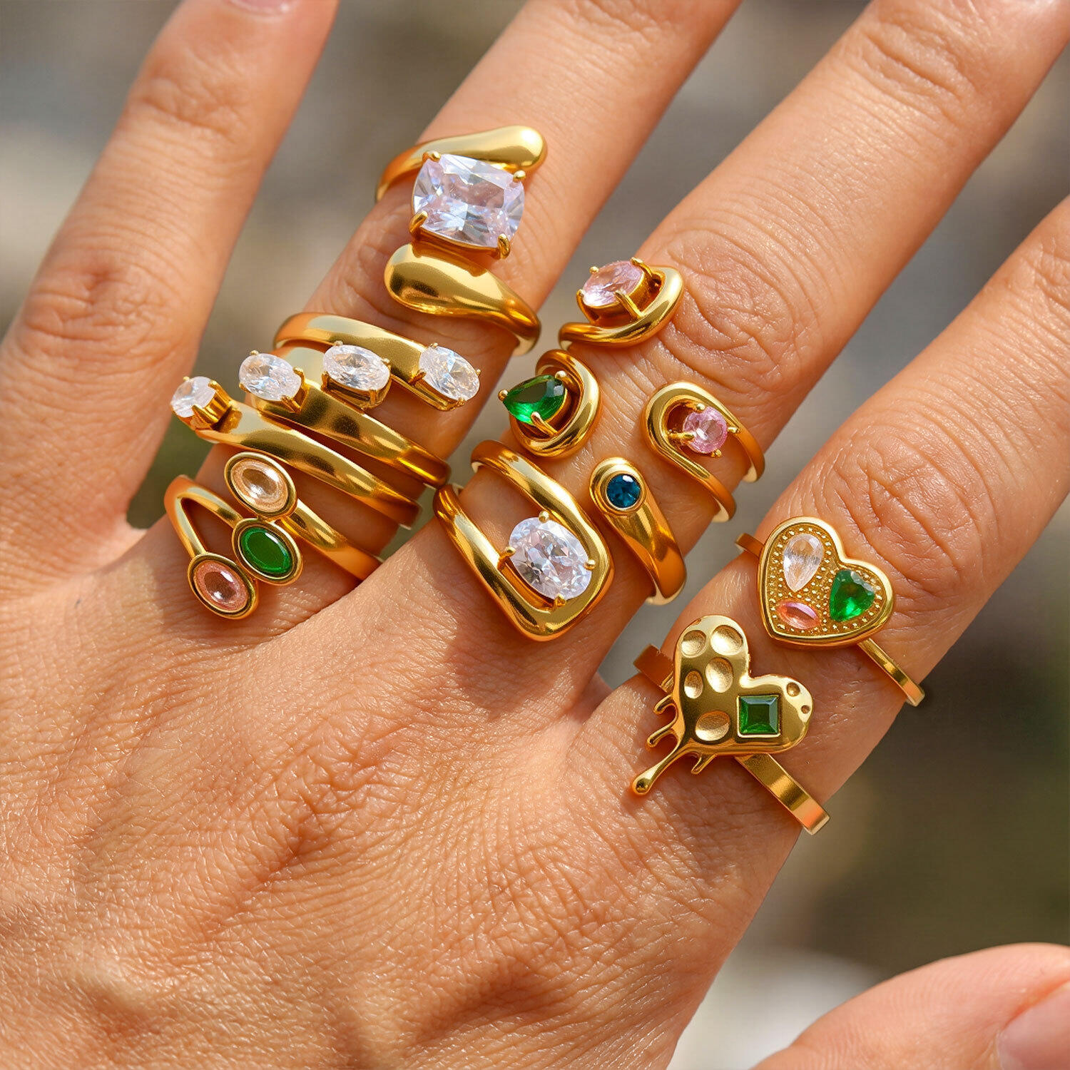 Anillos de mujer de acero inoxidable con diamantes de imitación, forma irregular y resistente al agua, de la serie Simple, de color dorado.