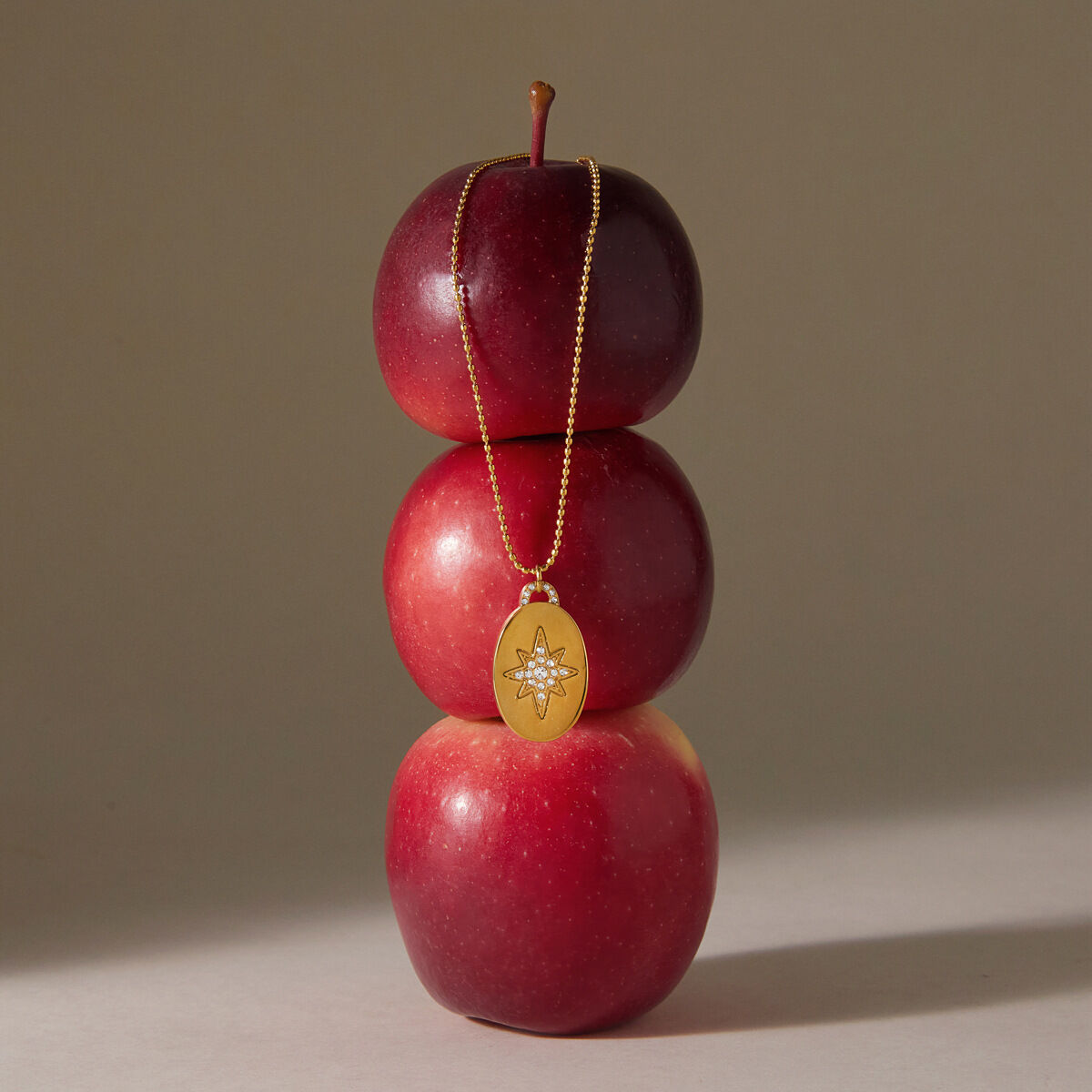 Collares Con Colgante Para Mujer De La Serie Clásica, Elegante Cadena Con Forma Elíptica, De Acero Inoxidable, Resistentes Al Agua Y De Color Dorado. Imagen4
