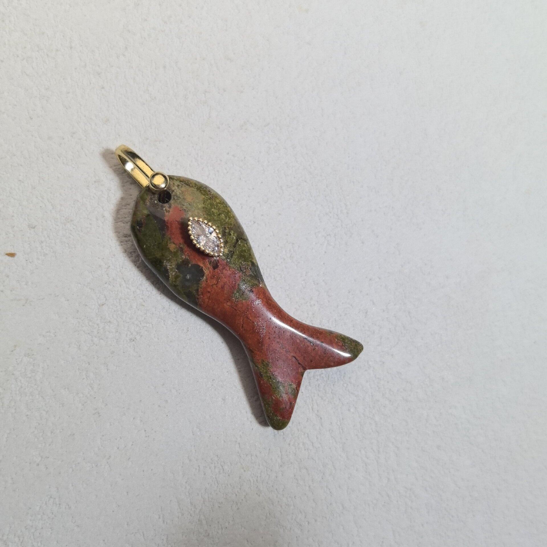 Fischförmige Damenanhänger Aus Natursteinen Und Kristall h5 Bild2
