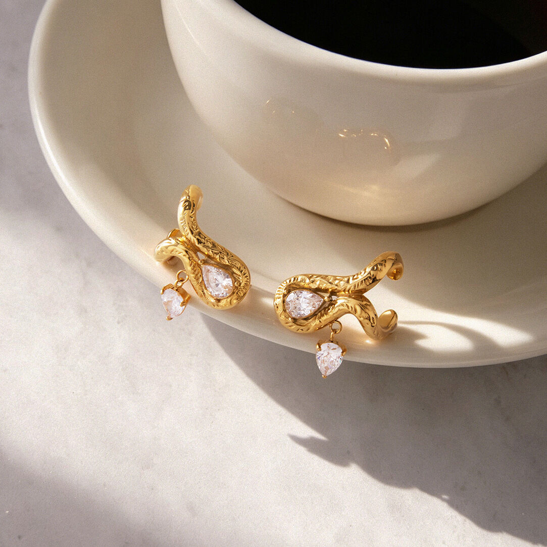 Boucles D'Oreilles Puces Pour Femmes, Collection Simple, Style Décontracté, En Forme De Goutte Irrégulière, En Acier Inoxydable Étanche, Couleur Or, Avec Zircon. h5 Image3