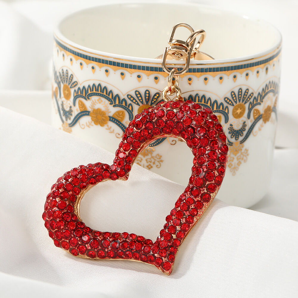 Portachiavi in lega con strass a forma di cuore, serie romantica, casual. Immagine4