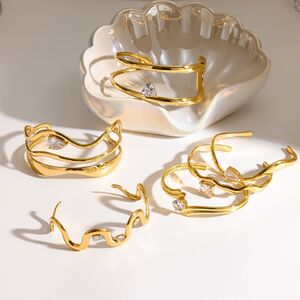 Simple Geometric Shape Stainless Steel Waterproof Gold Color Rhinestone Women's Cuff Bracelets h5 Picture3