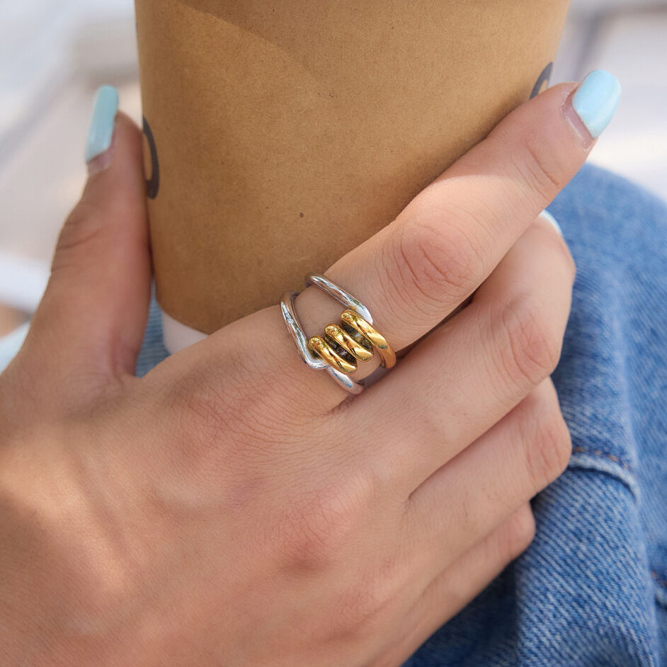 Simple Series Daily Twist Lines Stainless Steel Waterproof   Gold Color Women‘s Statement Rings 2