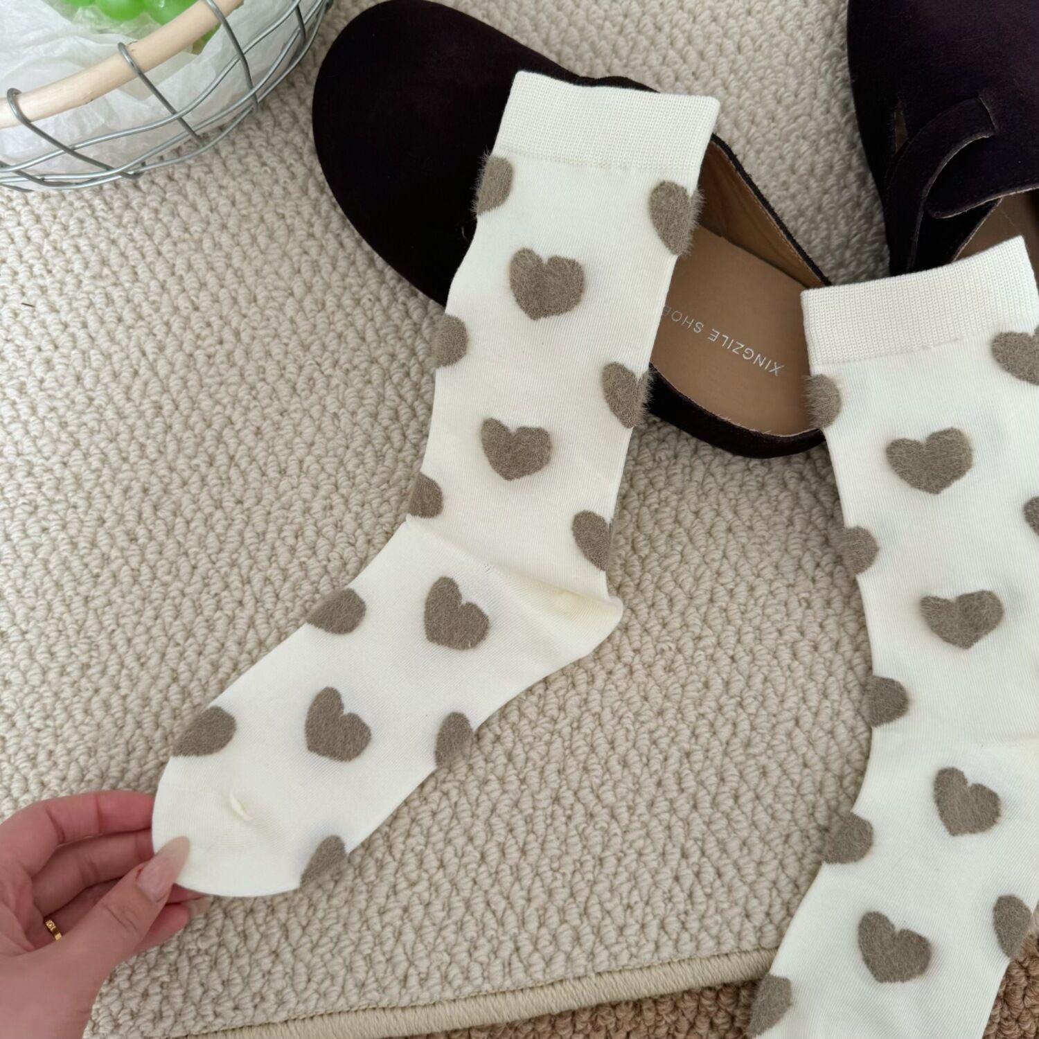 Chaussettes Mi-Mollet Basiques À Cœur, Couleur Unie, Légèrement Rebondissantes h5 Image3