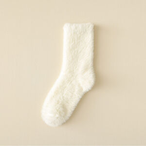 Minimalist Solid Color Mid-Calf Socks h5