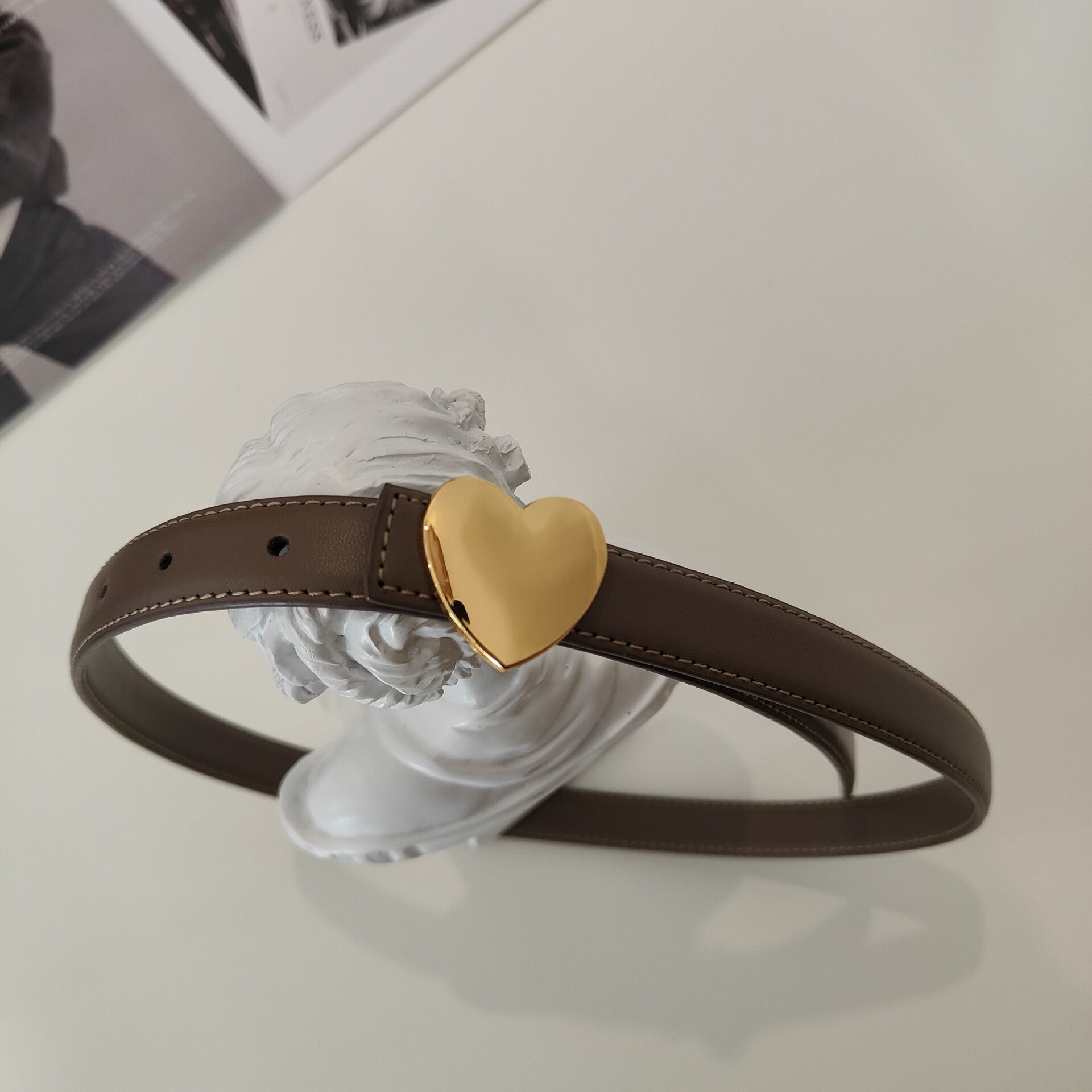 Simple Series Casual Heart Solid Color Leather Belt Picture3
