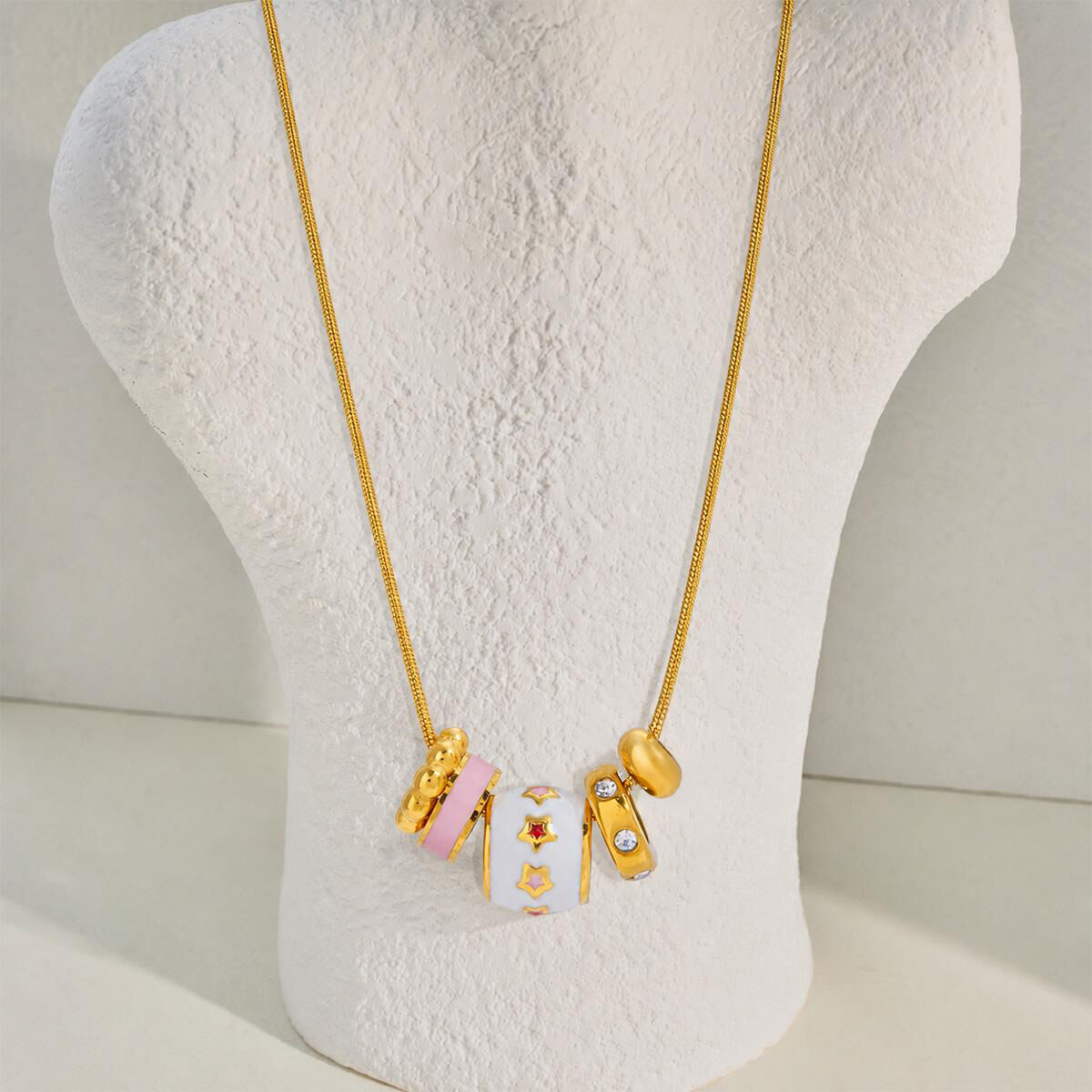 Simple Series Schattige Hartvormige Teckel Hanger Van Roestvrij Staal, Waterdicht, Goudkleurige Ketting Afbeelding4