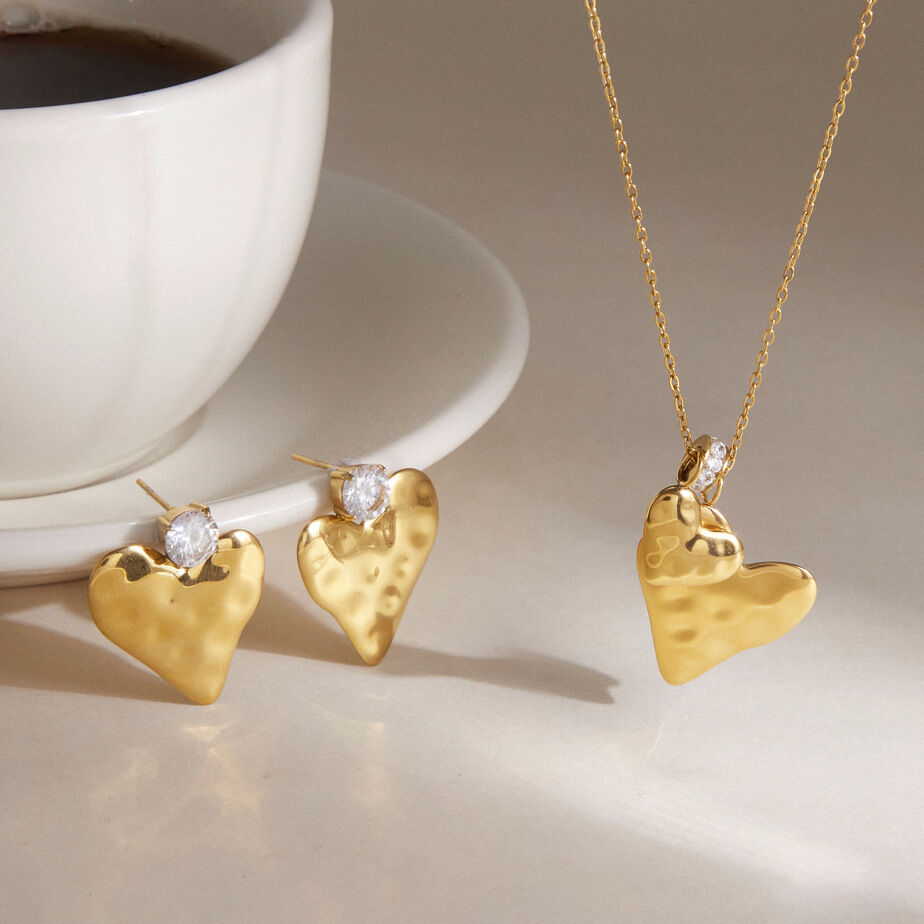 Collares Con Colgante Para Mujer De La Serie Simple, Elegantes, Con Diseño De Corazón Y Martillo, De Acero Inoxidable, Resistentes Al Agua Y Color Dorado. 2