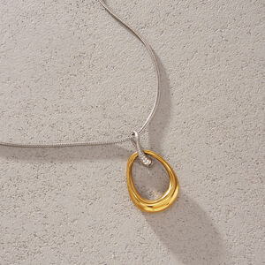 Simple Series Elegant Irregular Shape Stainless Steel Waterproof Women's Pendant Necklaces h5 Picture4