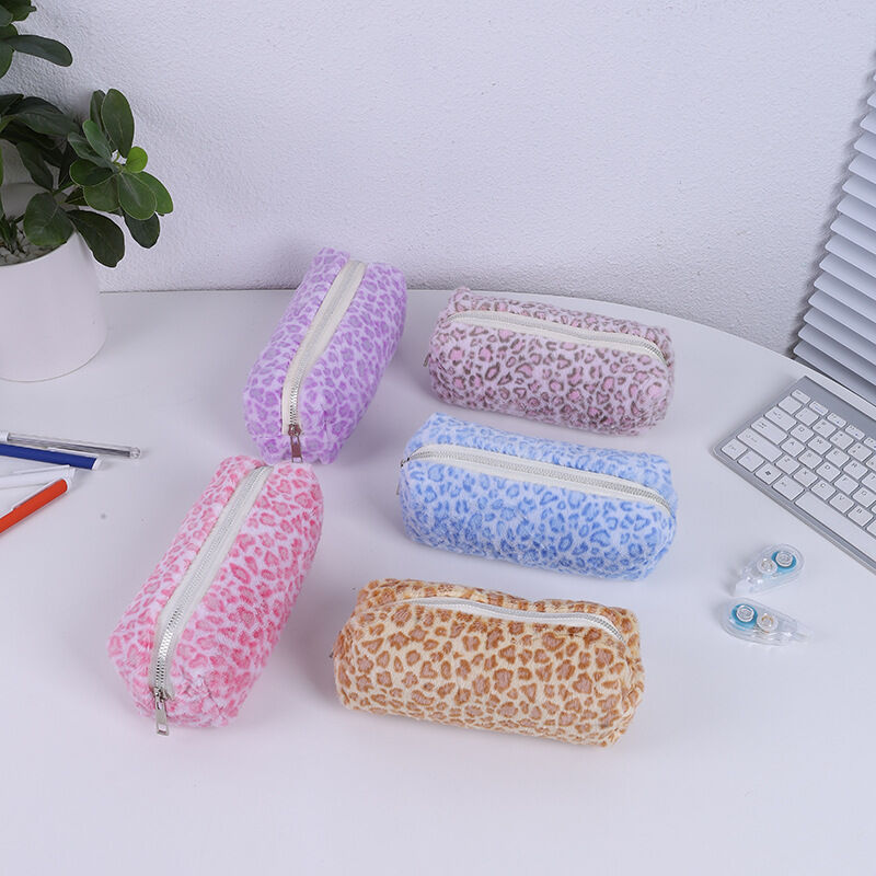 Simple Series Retro Polyester Solid Color Leopard Print Pen Pouches h5 Picture3