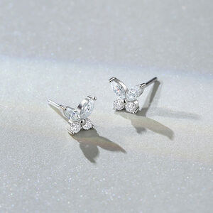 Simple Series Daily Irregular Shape 925 Sterling Silver Color Platinum Plating Women's Moissanite Earrings h5 Picture2