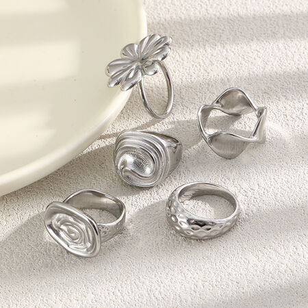 Simple Series Hip-Pop/Rock Flower Irregular Shape Hammer Pattern Stainless Steel Waterproof Statement Rings