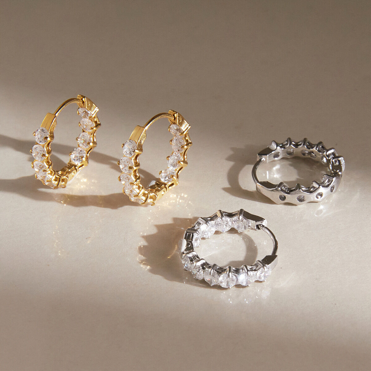 Luxurious Series Simple Circle Stainless Steel Waterproof   Gold Color  Zircon Women's Hoop Earrings