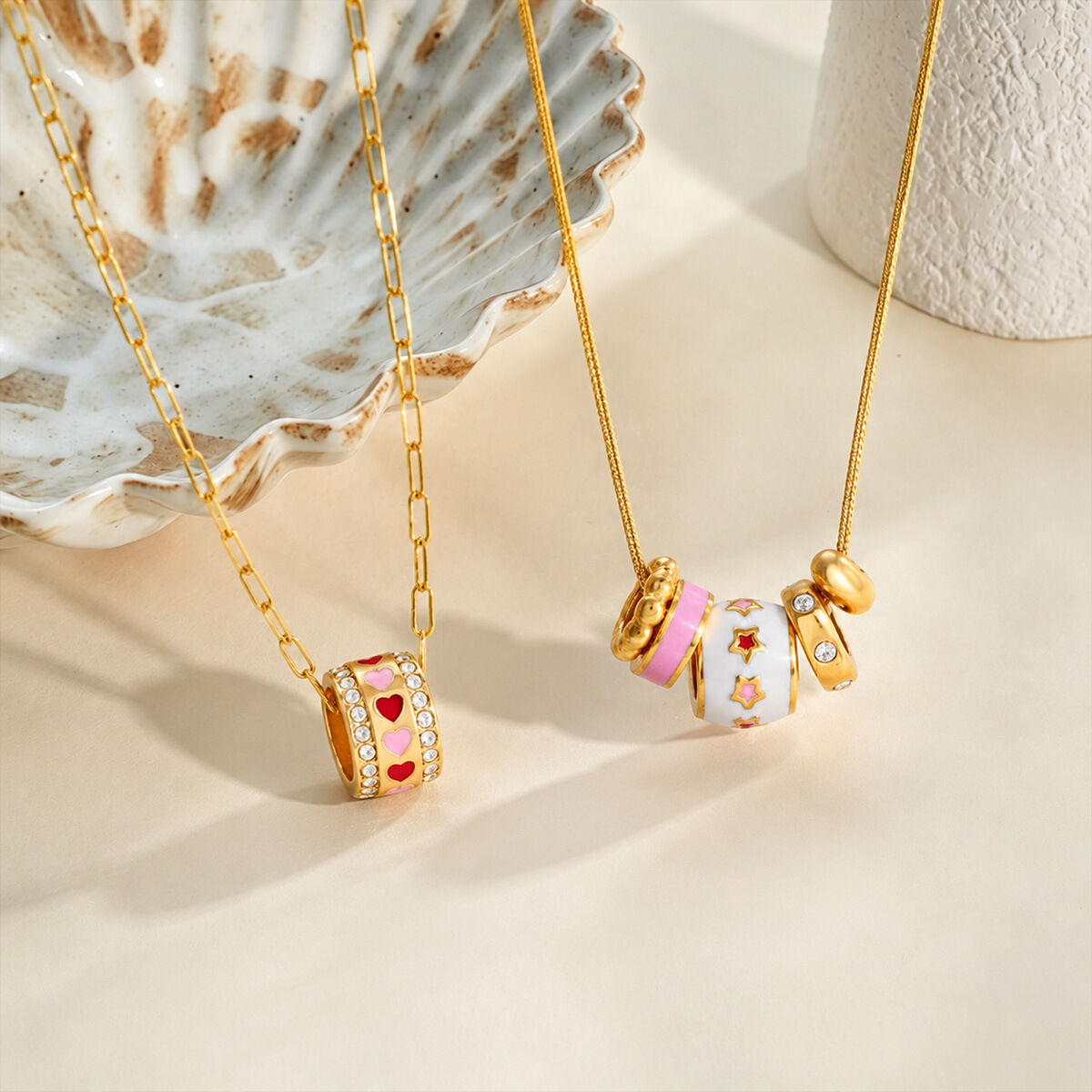 Simple Series Schattige Hartvormige Teckel Hanger Van Roestvrij Staal, Waterdicht, Goudkleurige Ketting Afbeelding2