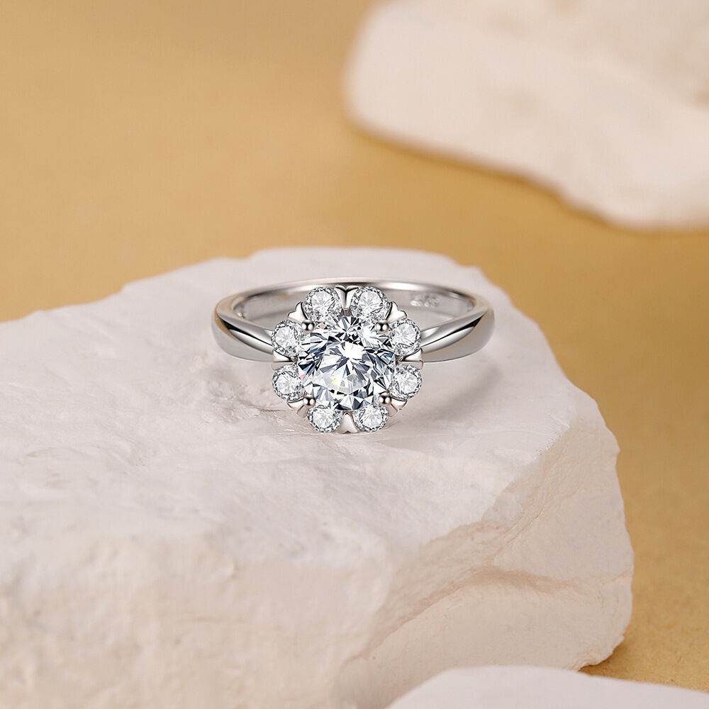 Luxurious Series Classic Geometric Shape 925 Sterling Silver Color Rhodium Plating Women's Moissanite Rings h5Picture3