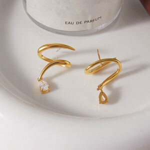 Simple Series Daily Irregular Shape Lines Stainless Steel Waterproof Gold Color Zircon Women's Stud Earrings h5 Picture4