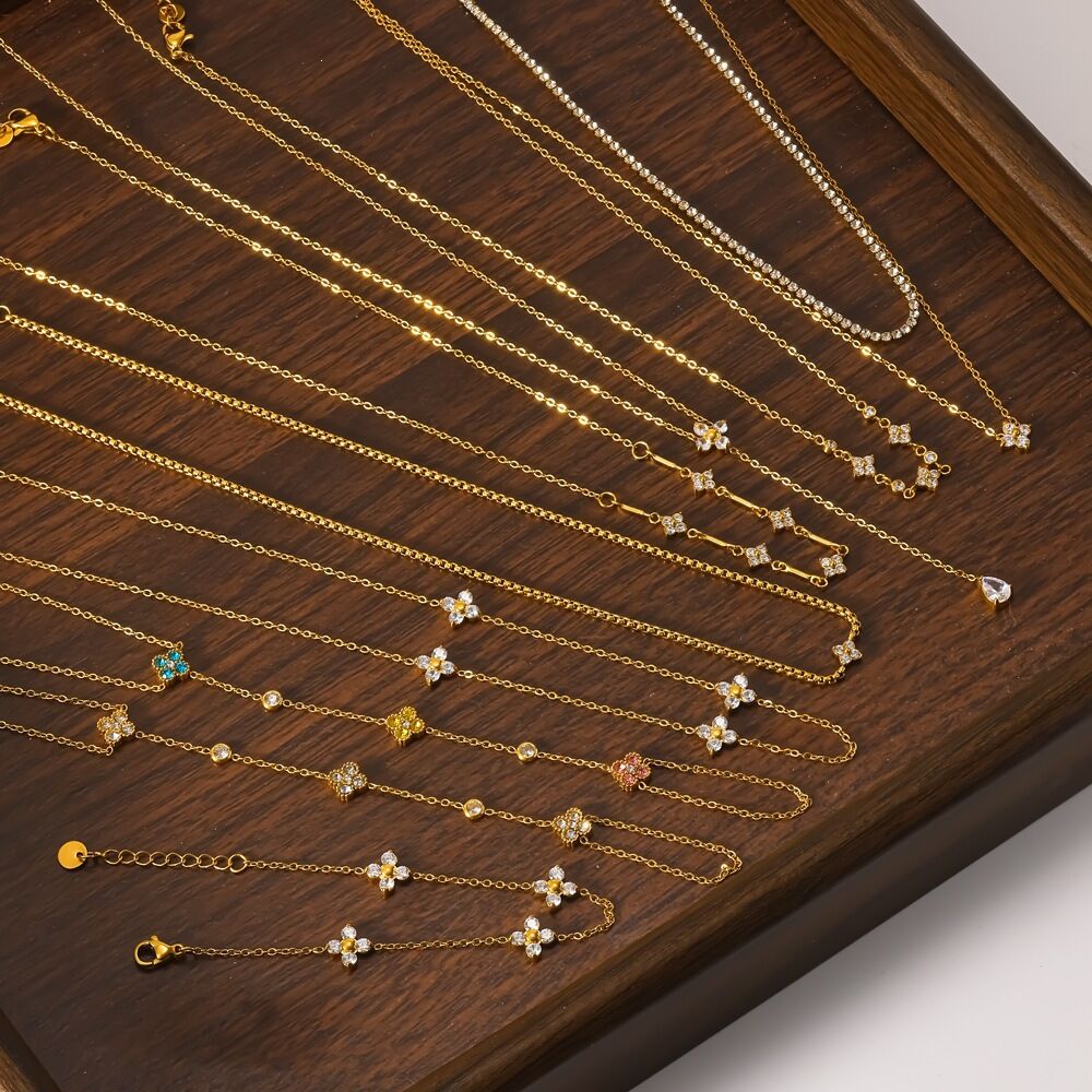 Romantic Series Simple Flower Stainless Steel Waterproof  Gold Color  Women's Necklaces Set Picture2