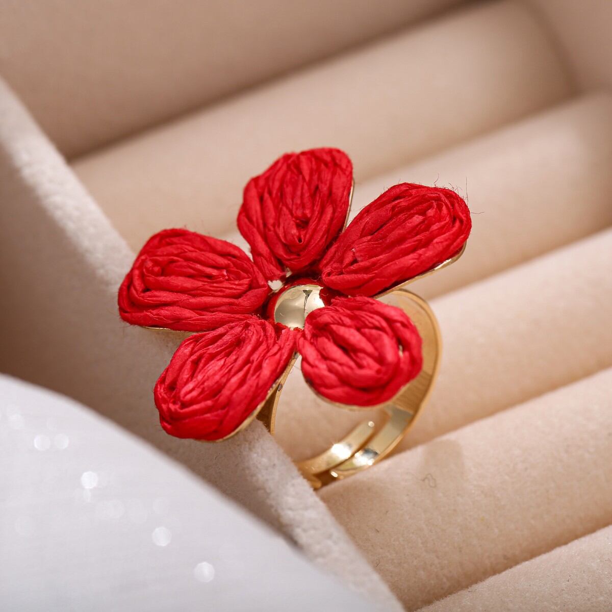 Romantic Series Sweet Flower Raffia Statement Rings h5 