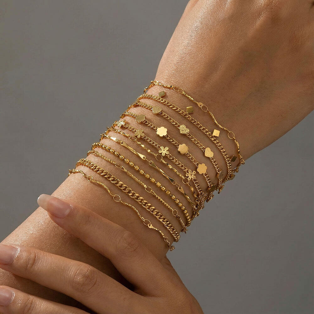 Eenvoudige Serie Dagelijkse Bloemenketting Met Klavermotief, Roestvrij Staal, Waterdicht, Goudkleurig, Damesarmband Afbeelding2