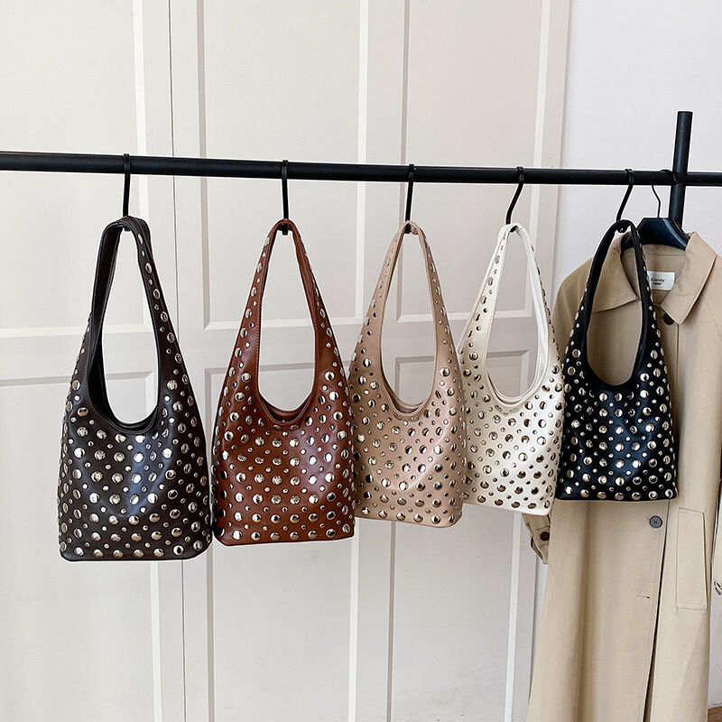 Streetwear Style Metal Hardware Studded Solid Color Rivet Pu Women's Bucket Bag Shoulder Bags Picture3