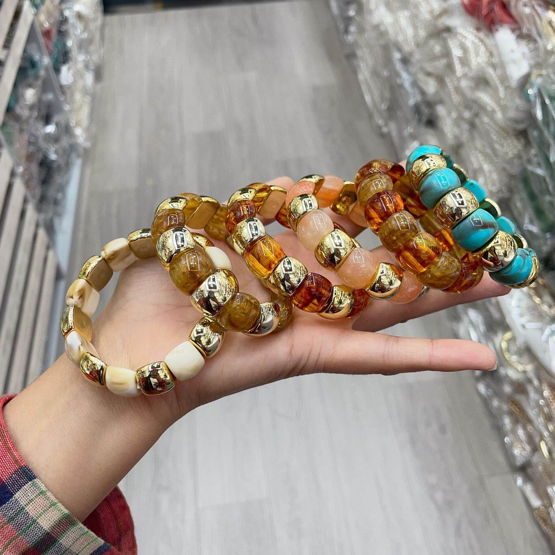 Bracelets de perles en résine à dégradé de couleurs pour femmes 2