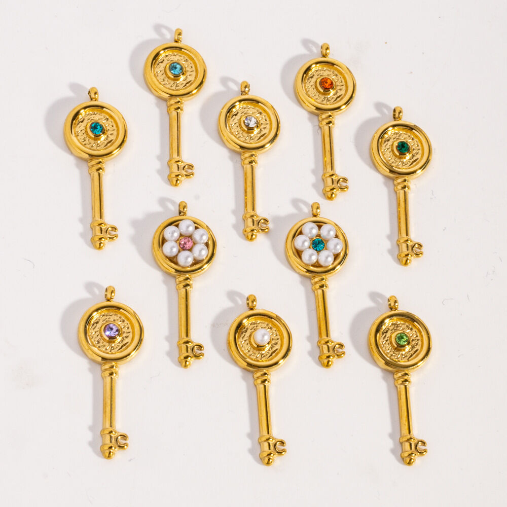 Ciondoli da donna Classic Series Fai da te a forma di chiave, in acciaio inossidabile impermeabile, colore oro.