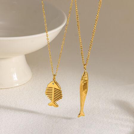 Collana Con Ciondolo Da Donna Simple Series Vacation Fish Geometric Shape In Acciaio Inossidabile Impermeabile Color Oro