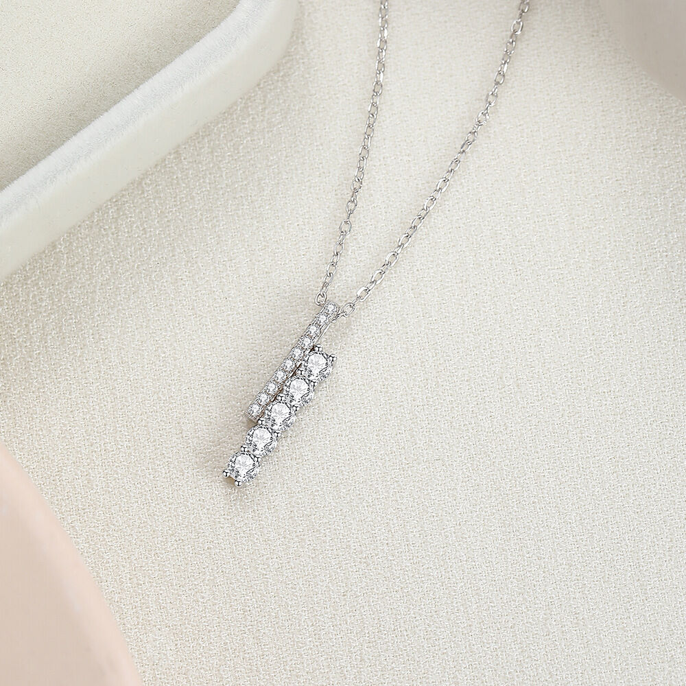Simple Series Elegant Patchwork 925 Sterling Silver Color Rhodium Plating  Women's Moissanite   Necklaces Picture4