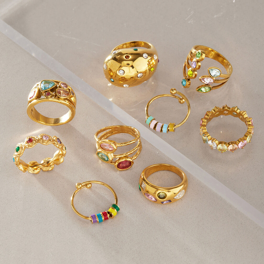 Luxuriöse Serie: Niedliche, Unregelmäßig Geformte, Wasserdichte Damenringe Aus Edelstahl In Goldfarbe Mit Zirkonia-Edelsteinen h5 Bild4