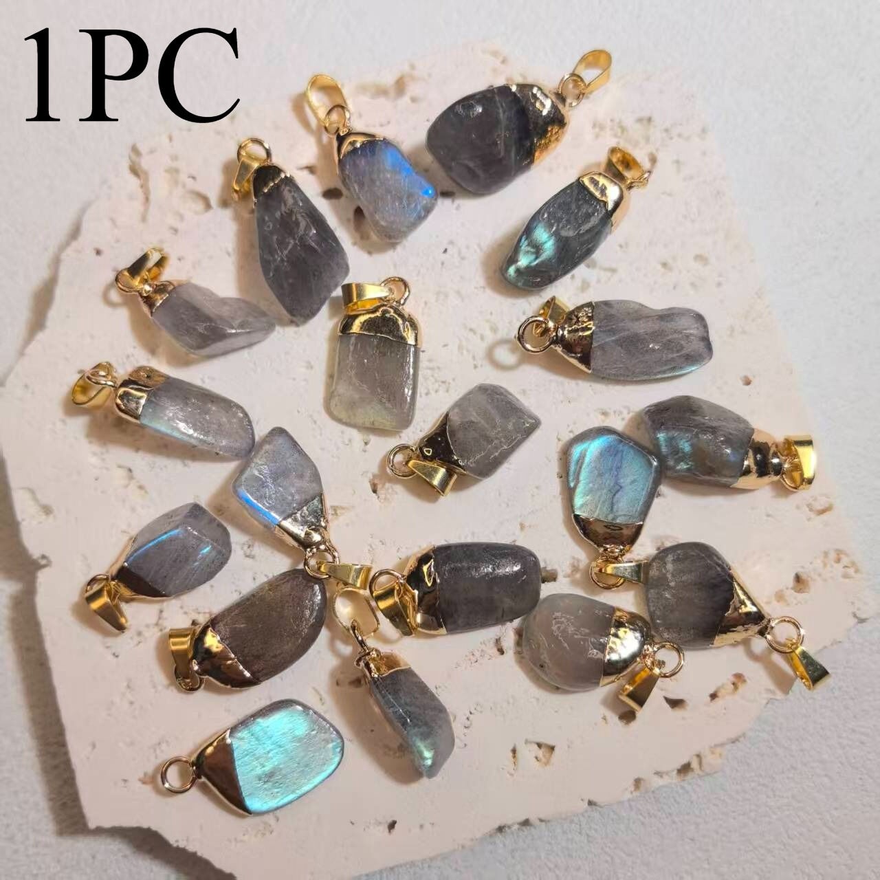 Irregular Shape Natural Stones Women's Pendants（Natural Stone, Each One With A Different Shape） 