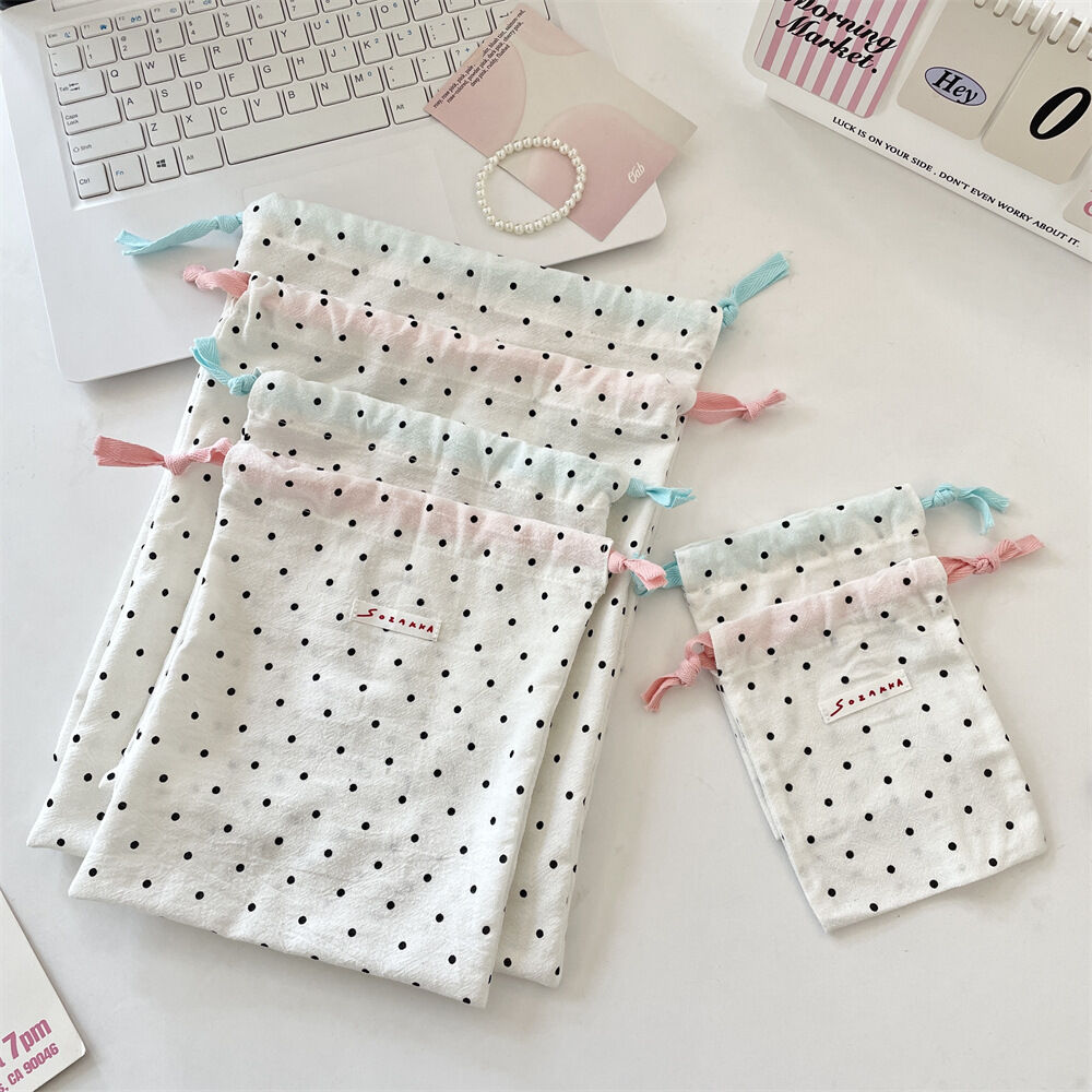 Sacchetti Regalo In Cotone A Pois Della Serie Simple. h5Immagine4