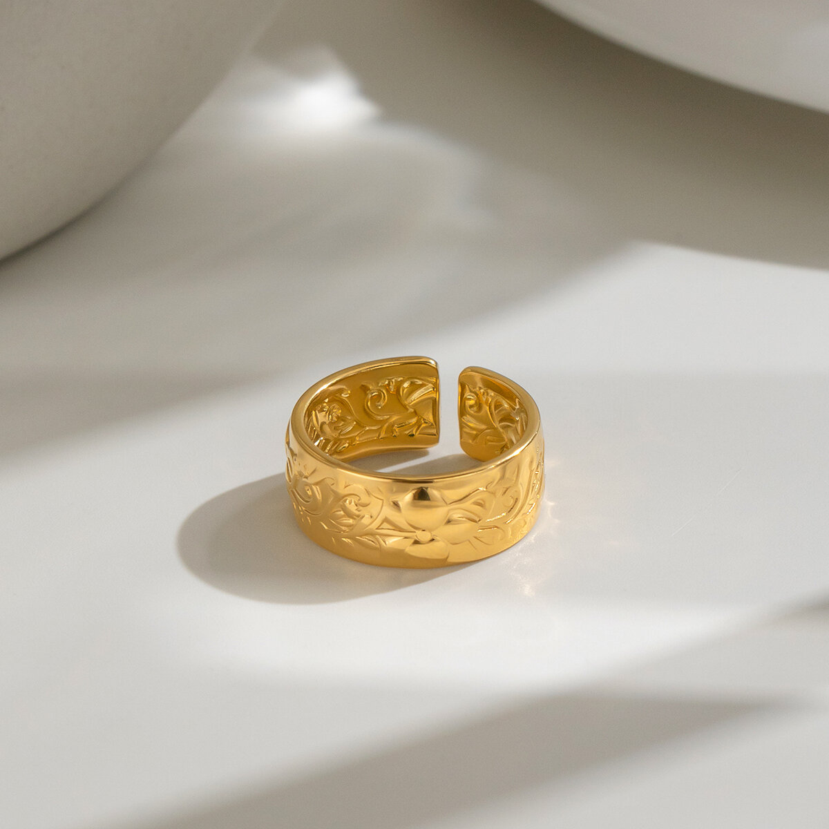 Retro Style Flower Pattern Stainless Steel Waterproof Gold Color Statement Rings h5 Picture6