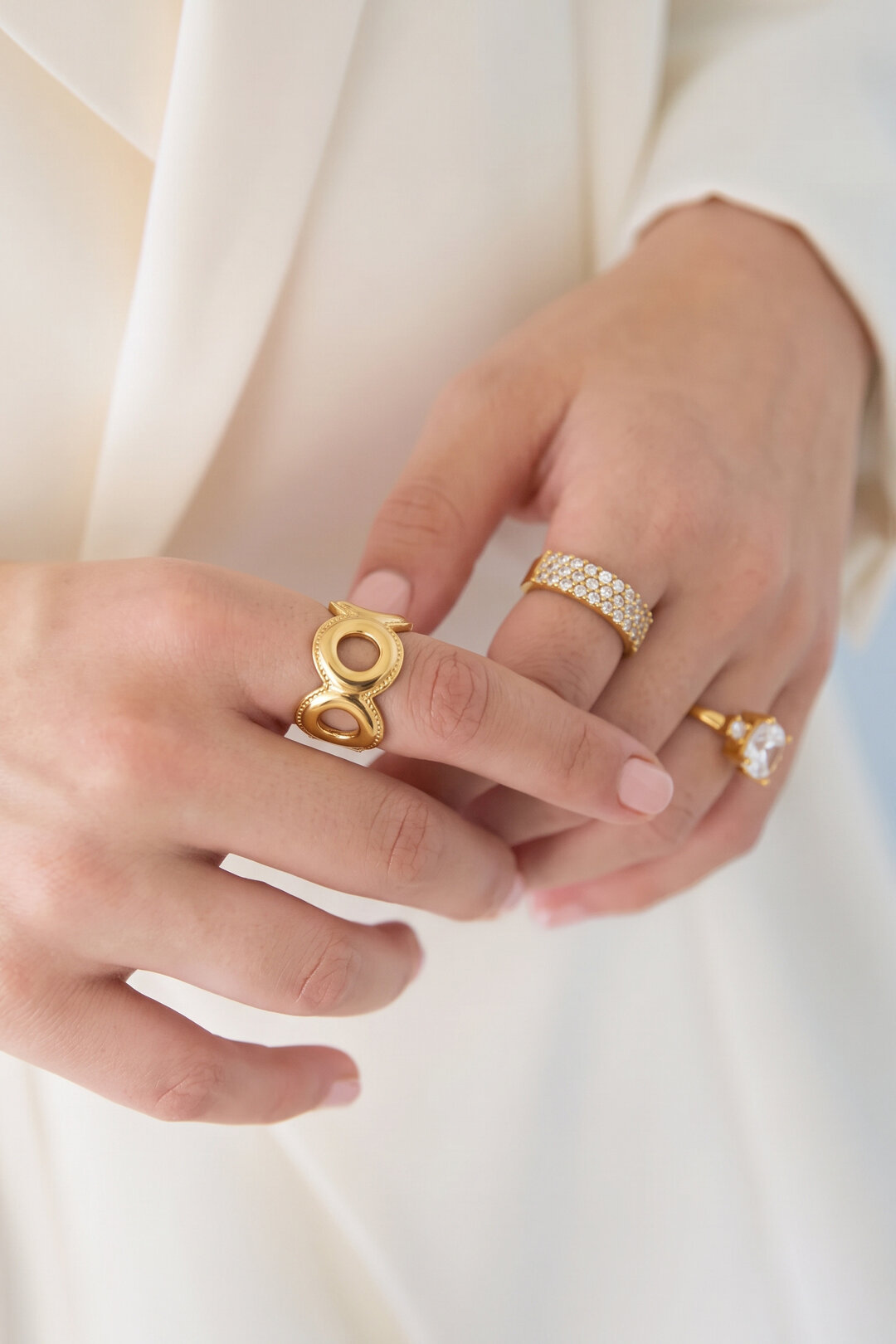 Anillo ajustable con diseño de círculos 2