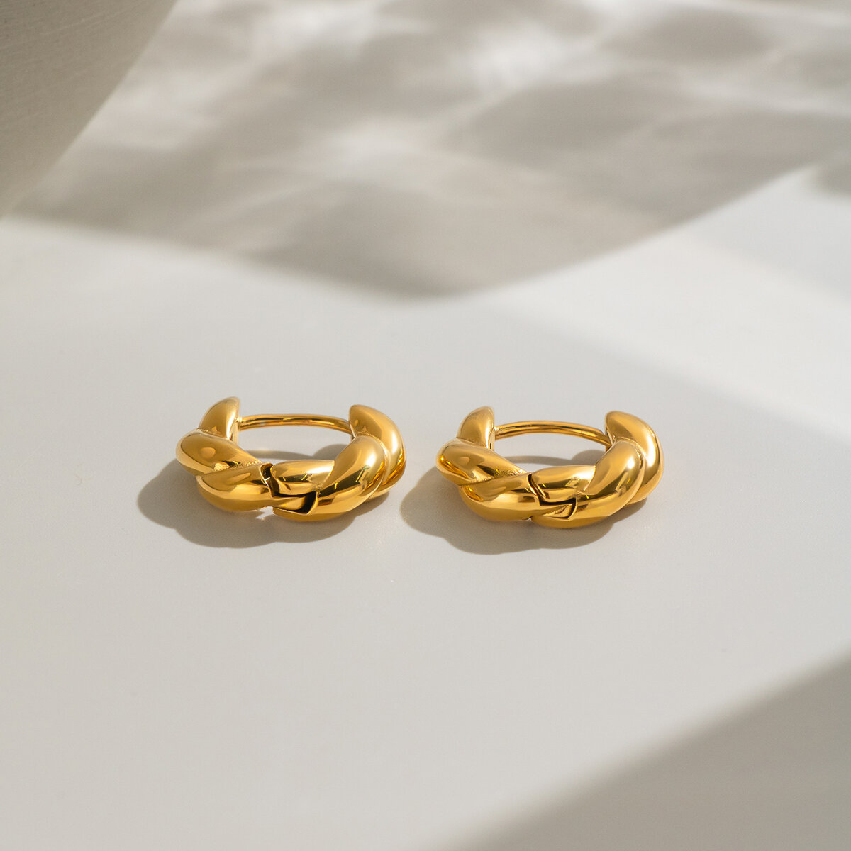 Classic Thread Pattern Stainless Steel Waterproof Gold Color Women's Hoop Earrings h5 Picture4