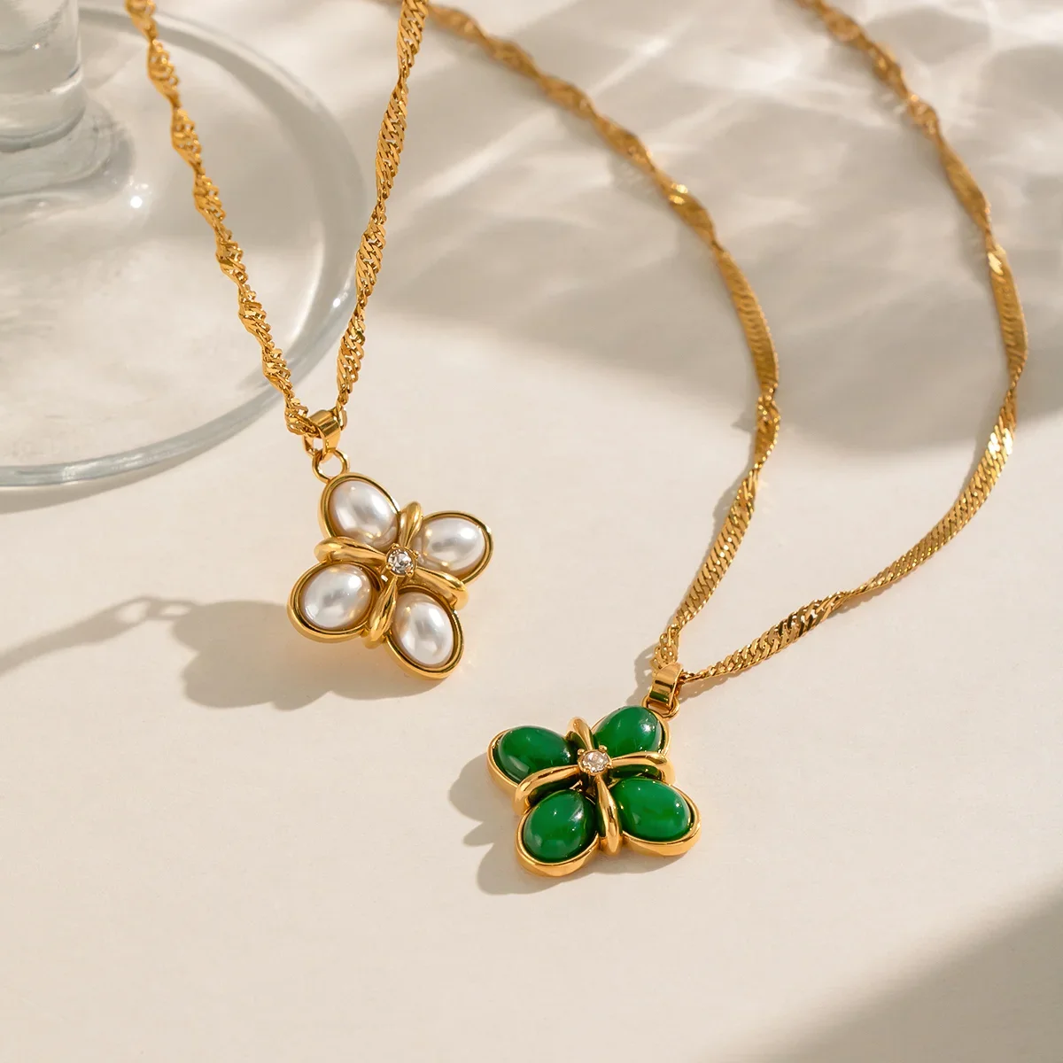Clover Shape Stainless Steel Waterproof Gold Color Natural Stone Artificial Pearl Women's Pendant Necklaces