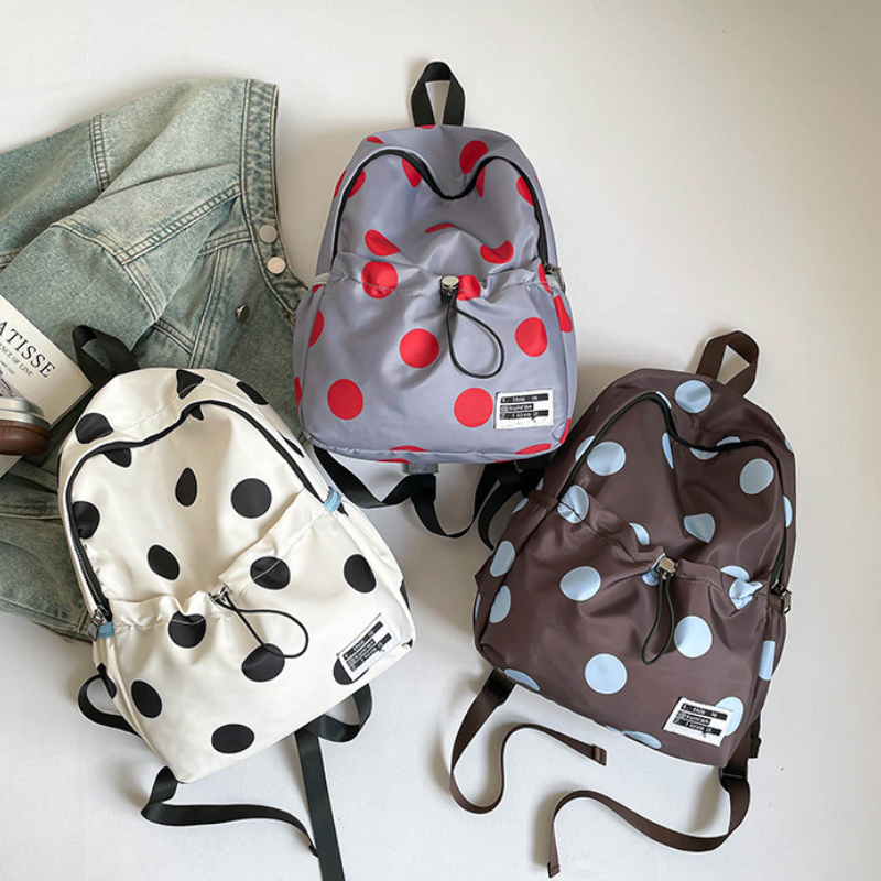 Damenrucksack im lässigen Stil mit Polka-Dot-Muster in verschiedenen Farben Bild3