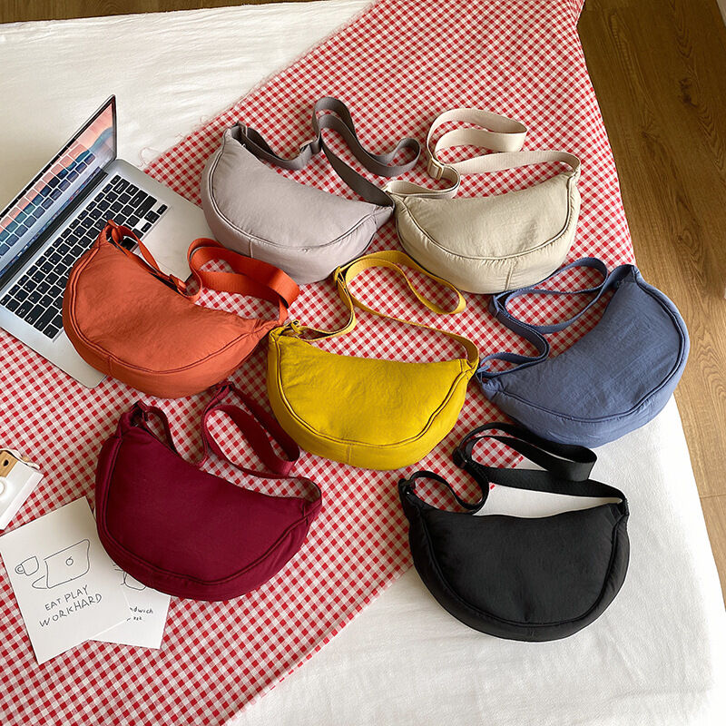 Sporty Style None Solid Color Nylon Women's Half-moon Shoulder Bags Picture3
