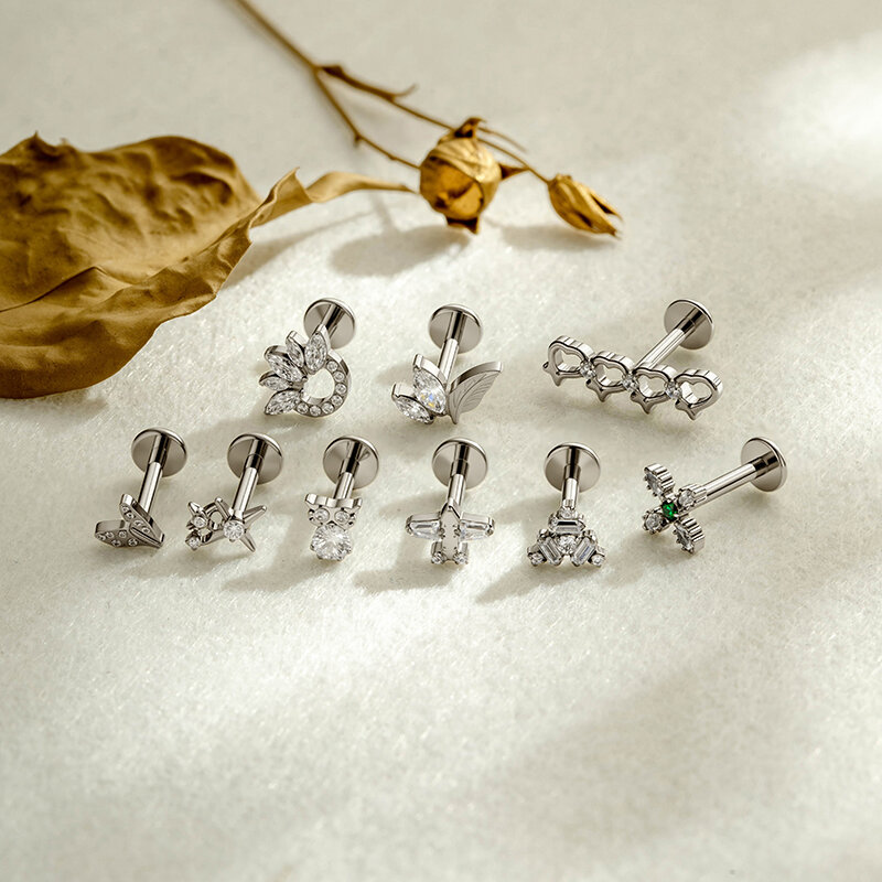 Boucles D'Oreilles Piercing Pour Femme, En Alliage De Titane Doré, Serties De Zircon Et Ornées D'Une Croix En Forme De Cœur (Collection Simple). Image6