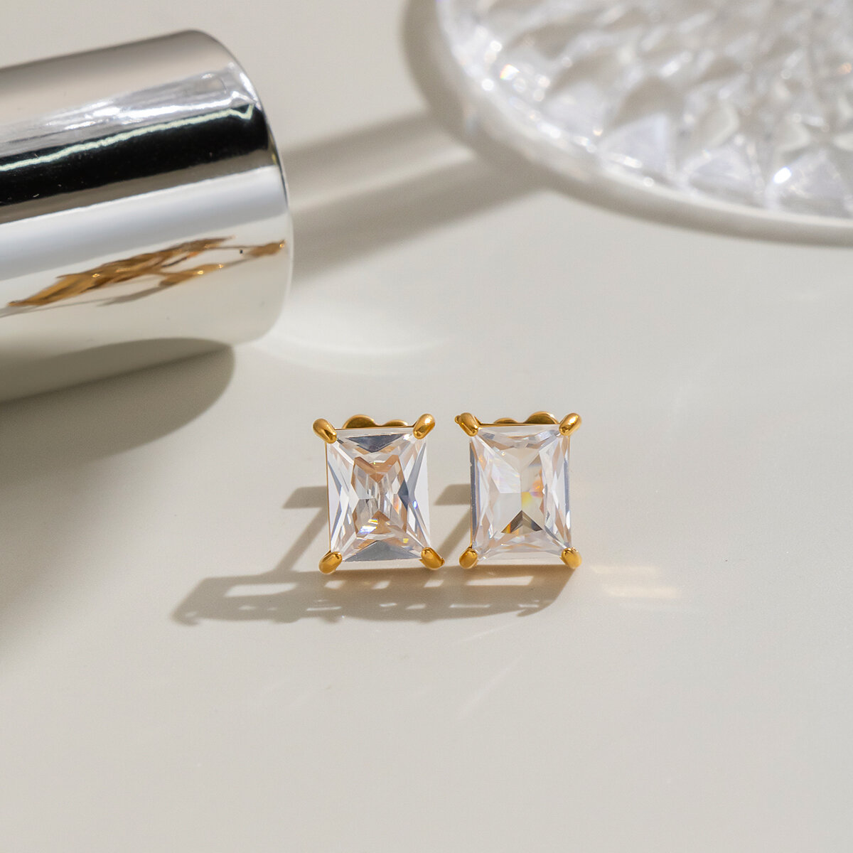 Boucles D'Oreilles Puces Pour Femmes En Acier Inoxydable Étanche, Couleur Or, Avec Zircon. h5 Image4
