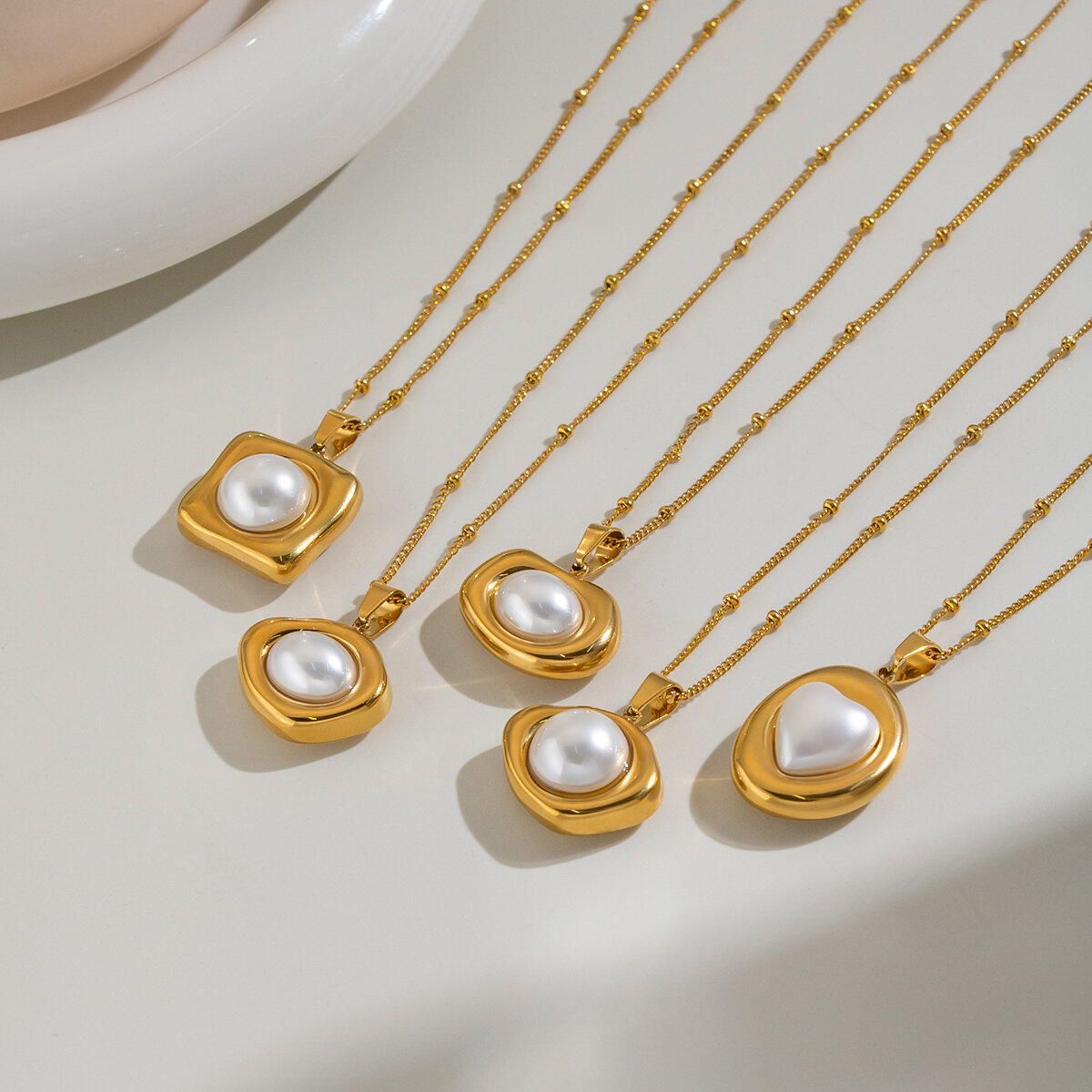Colliers Pendentifs Pour Femmes En Acier Inoxydable De Forme Géométrique, Étanches, Couleur Or, Avec Perles Artificielles h5 Image4